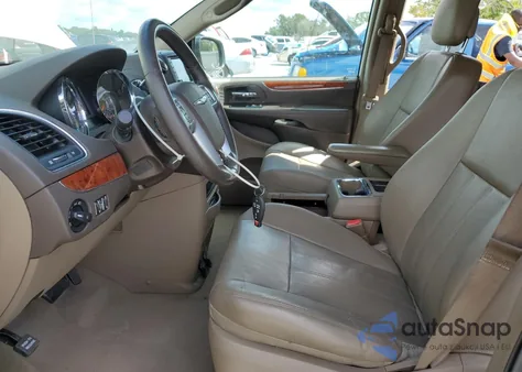 2012 Chrysler Town & Country Touring from USA, damaged, VIN 2C4RC1BG2CR362355